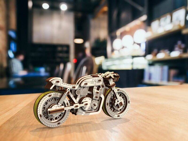 Medinė dėlionė 3D Motociklas Cafe Racer
