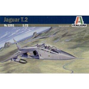 Klijuojamas plastikinis modeliukas Jaguar T.2 1/72