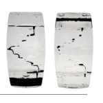 Juoda-balta skysčio laikrodis 15,5cm