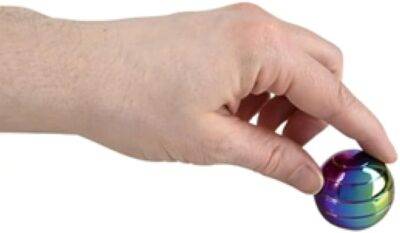 Vaivorykštinis besisukantis stalo giroskopas