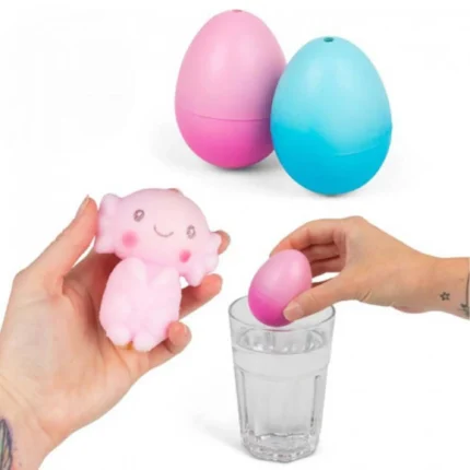 Augantis Aksolotlis kiaušinyje