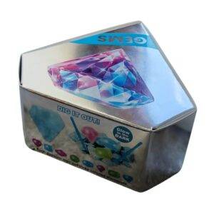 Brangakmenių kasinėjimas: 3 tamsoje šviečiantys brangakmeniai