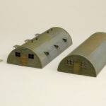 Plastikinis modelio rinkinys Quonset trobelės kareivinės 1/72 ITALERI