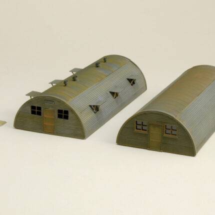 Plastikinis modelio rinkinys Quonset trobelės kareivinės 1/72 ITALERI