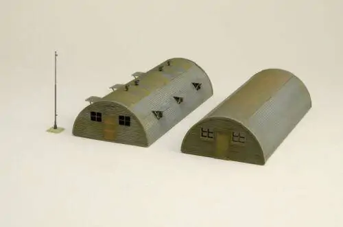 Plastikinis modelio rinkinys Quonset trobelės kareivinės 1/72 ITALERI