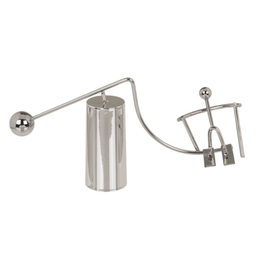 Balansuojantis slidininkas – hipnotizuojanti kinetinė stalo dekoracija